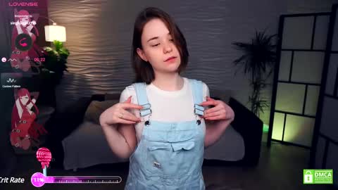 Snapshot of odellabowman chatting on February 19, 7:17 am Night Odella Bowman Julia online show from February 19, 7:17 am