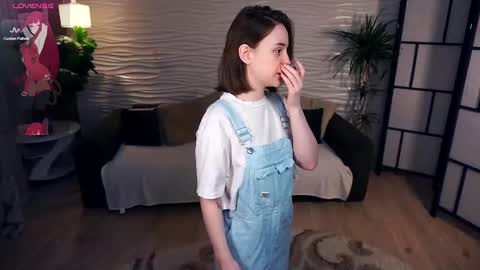 Snapshot of odellabowman chatting on February 28, 8:20 am Night Odella Bowman Julia online show from February 28, 8:20 am