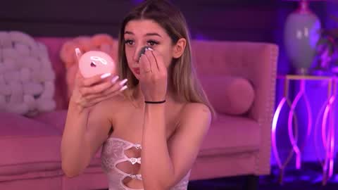 Odette online show from March 20, 6:29 am