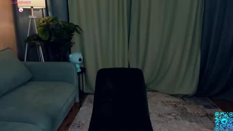 Snapshot of odettechurchwell chatting on October 15, 4:23 am Eli online show from October 15, 4:23 am