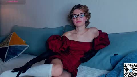 Snapshot of odettechurchwell chatting on November 23, 3:39 am Eli online show from November 23, 3:39 am