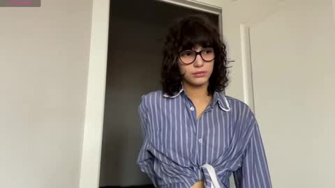 Thea online show from May 29, 5:05 am