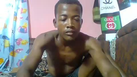 Snapshot of odon023 chatting on February 15, 10:33 am odon023 online show from February 15, 10:33 am