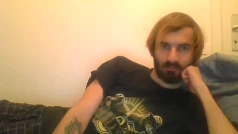 Snapshot of oeffel chatting on December 12, 12:59 am oeffel online show from December 12, 12:59 am