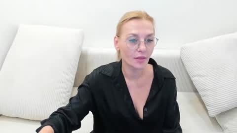 oeigesmik online show from April 4, 11:46 pm