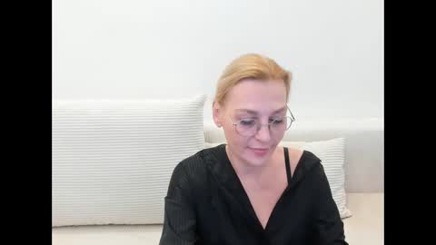 oeigesmik online show from April 7, 9:54 am