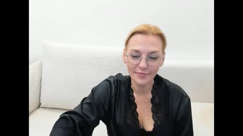 oeigesmik online show from April 8, 10:48 am