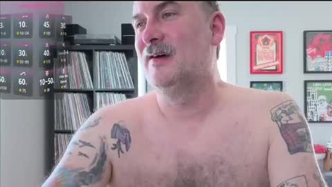 Office Dad online show from April 11, 7:29 pm