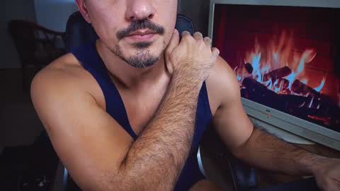 officeman7 online show from December 17, 6:20 pm