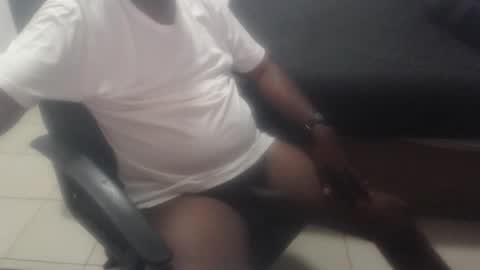 officeslutx69 online show from March 28, 7:02 pm