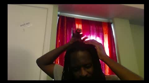 Snapshot of officialkingdraven chatting on October 5, 4:16 pm officialkingdraven online show from October 5, 4:16 pm