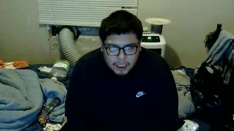 Snapshot of oflores77 chatting on October 16, 4:02 am oscar flores online show from October 16, 4:02 am