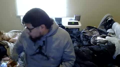 Snapshot of oflores77 chatting on December 3, 2:15 pm oscar flores online show from December 3, 2:15 pm