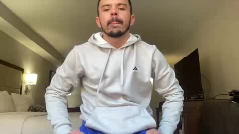 Snapshot of ofthatguy chatting on November 22, 3:44 pm ofthatguy online show from November 22, 3:44 pm