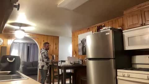 Snapshot of ofthatguy chatting on November 29, 12:24 am ofthatguy online show from November 29, 12:24 am