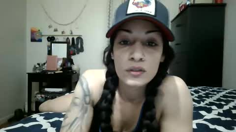 Lit en Cama online show from January 4, 10:34 pm