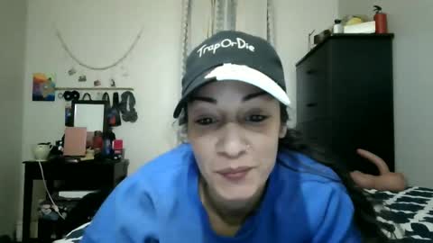 Lit en Cama online show from January 12, 5:56 am
