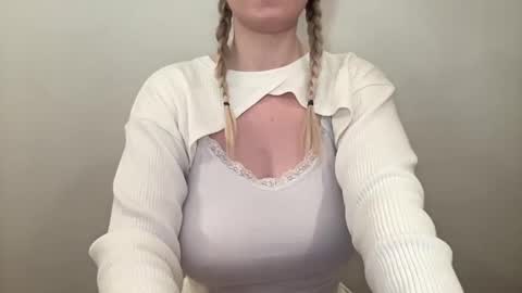 oh Janelle online show from February 1, 5:58 pm