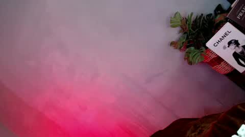 Flora  online show from January 24, 5:00 pm