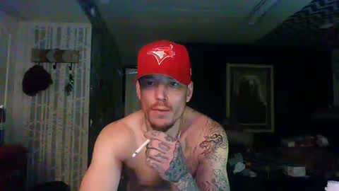 Snapshot of oh_you_know69 chatting on December 4, 2:32 am who dares toss me some tips lets have fun online show from December 4, 2:32 am