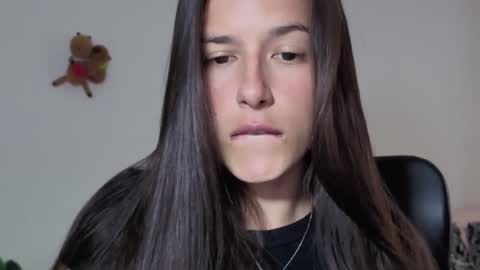 Snapshot of ohanna_ chatting on February 6, 9:51 pm ohanna_ online show from February 6, 9:51 pm