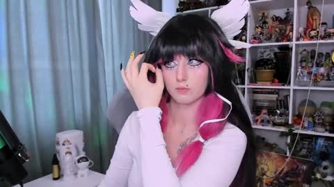 Clementine  Clem  online show from April 7, 8:48 am