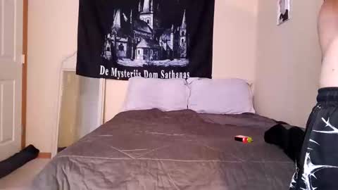 Snapshot of ohjaybones chatting on October 12, 3:00 pm ohjaybones online show from October 12, 3:00 pm