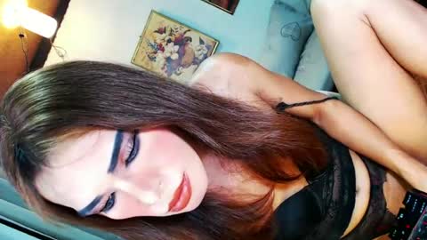 Snapshot of ohlalasamanthaxxx143 chatting on June 14, 5:15 pm IM CHIE DONT FORGET TO FOLLOW ME MAKE ME SMILE HERE THUMB UP FOR 25TOK online show from June 14, 5:15 pm