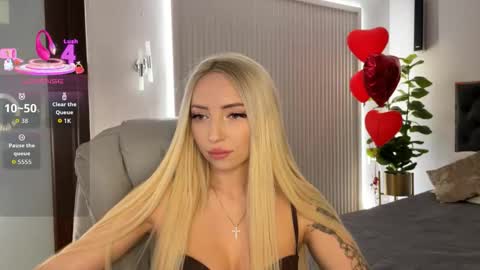 Emma online show from March 5, 1:12 am