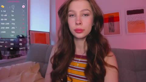 Snapshot of ohmymiami_ chatting on May 31, 4:25 pm Light online show from May 31, 4:25 pm