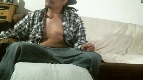 Komo online show from April 7, 1:50 am