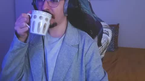 okako online show from April 15, 7:58 pm