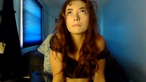 Snapshot of okalley19 chatting on September 14, 7:24 pm Alley asian bratty online show from September 14, 7:24 pm