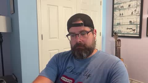 Snapshot of okayiguess chatting on December 11, 5:59 pm okayiguess online show from December 11, 5:59 pm