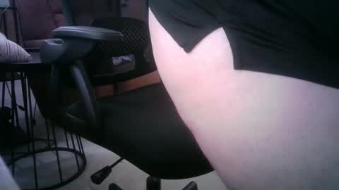 okiehard1 online show from October 11, 2:44 am