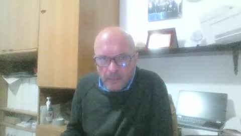 Snapshot of olak21 chatting on October 31, 3:35 pm olak21 online show from October 31, 3:35 pm