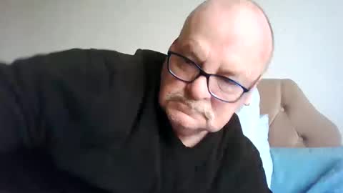 old_fkr online show from January 22, 9:46 am