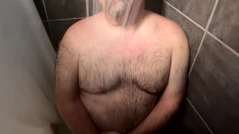 Snapshot of oldbones2 chatting on September 15, 1:05 am oldbones2 online show from September 15, 1:05 am