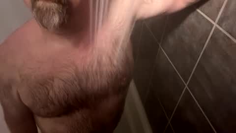 Snapshot of oldbones2 chatting on November 9, 1:37 am oldbones2 online show from November 9, 1:37 am