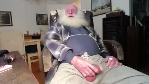 Snapshot of oldfucker9 chatting on November 22, 2:54 am oldfucker9 online show from November 22, 2:54 am