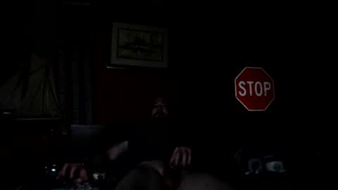 Snapshot of oldfuckus chatting on December 11, 2:52 am oldfuckus online show from December 11, 2:52 am