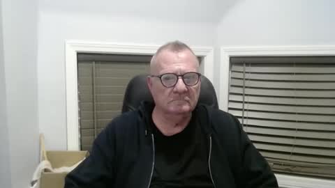 oldguybigd online show from October 19, 4:35 am