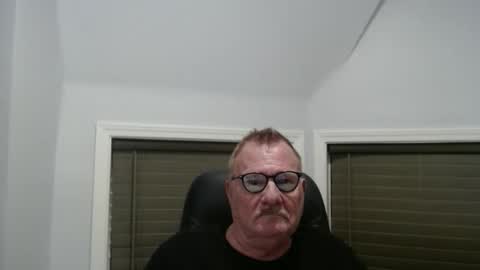 oldguybigd online show from April 25, 6:16 am