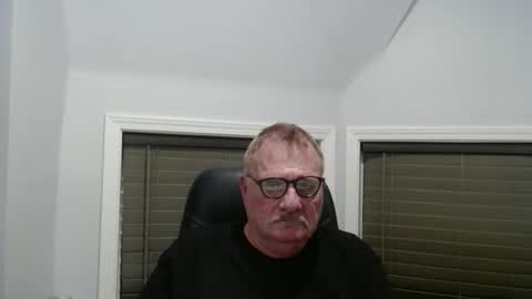 oldguybigd online show from April 26, 5:16 am