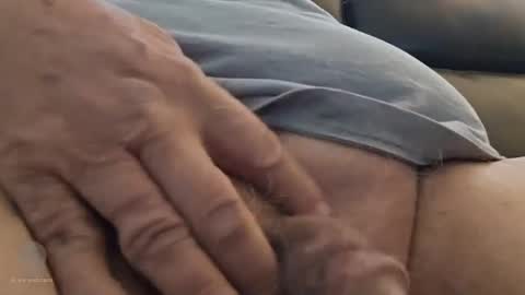 oldmanhorny19 online show from March 1, 1:07 pm