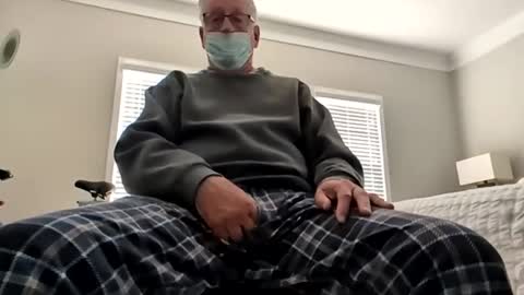 oldsubman online show from December 4, 2:04 pm