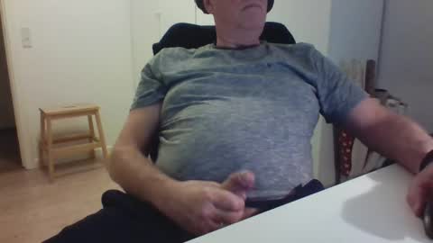 Snapshot of oldth chatting on December 29, 11:08 pm oldth online show from December 29, 11:08 pm