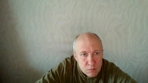 Snapshot of oleg365 chatting on April 26, 6:00 am figaro online show from April 26, 6:00 am