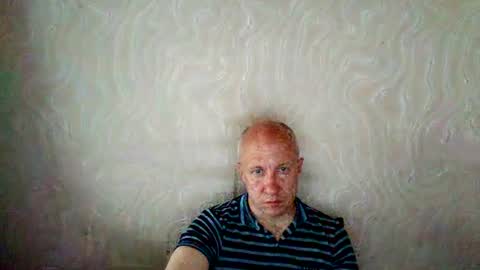 Snapshot of oleg365 chatting on June 15, 7:10 am figaro online show from June 15, 7:10 am