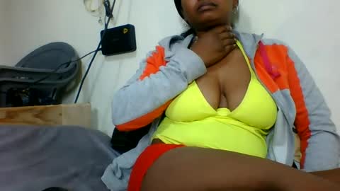 Snapshot of olgaaldy chatting on June 11, 10:19 pm olgaaldy online show from June 11, 10:19 pm